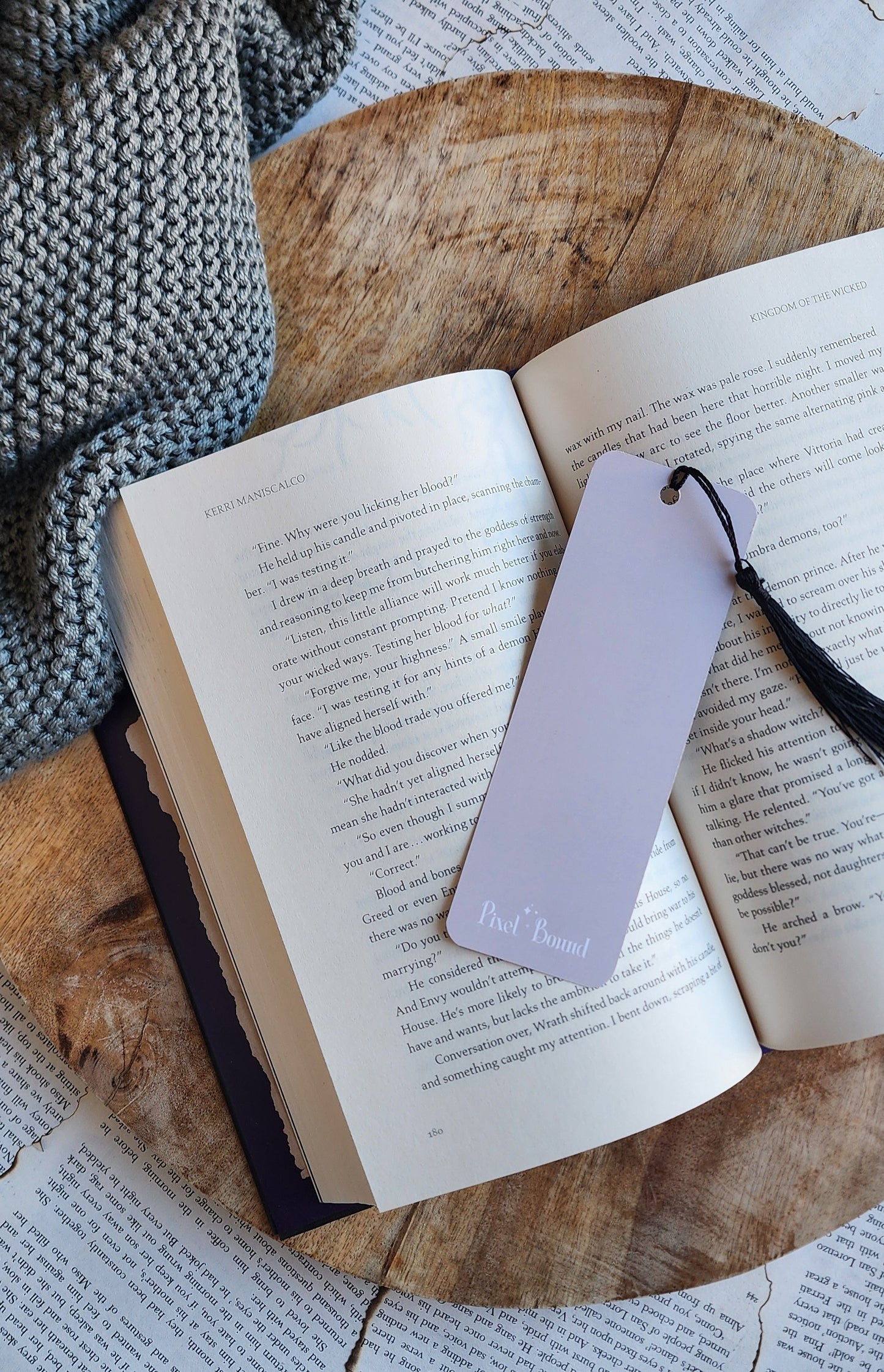 Bookmark - Book stack