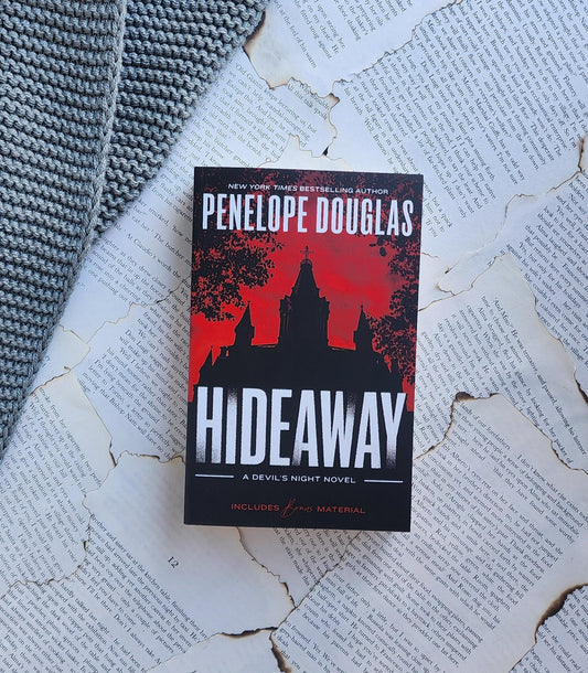 Hideaway - Penelope Douglas (PAPER BACK)